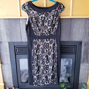 JAX Cocktail Lace Dress Style 1PKU84A